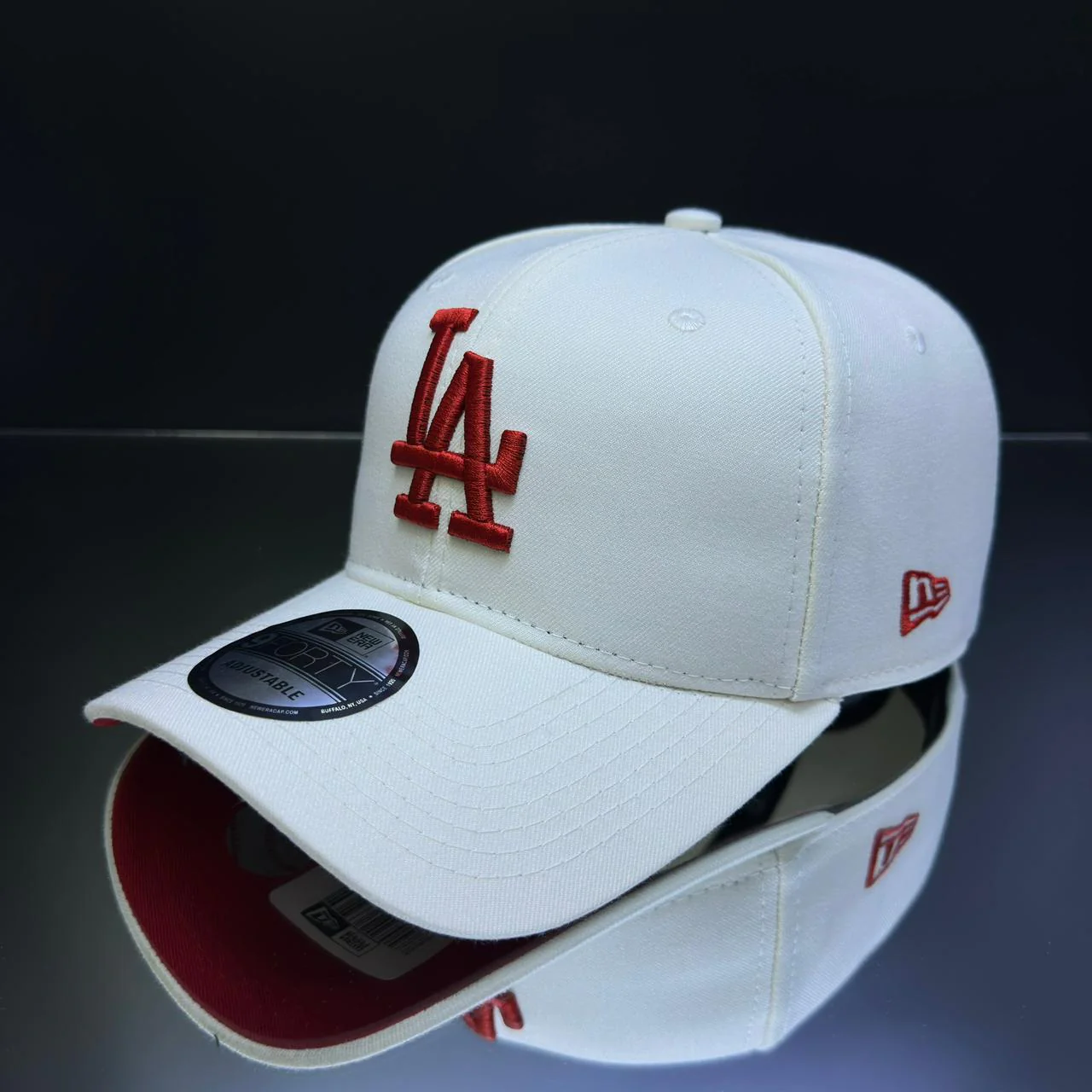 GORRA CURVA L.A / BLACO HUESO